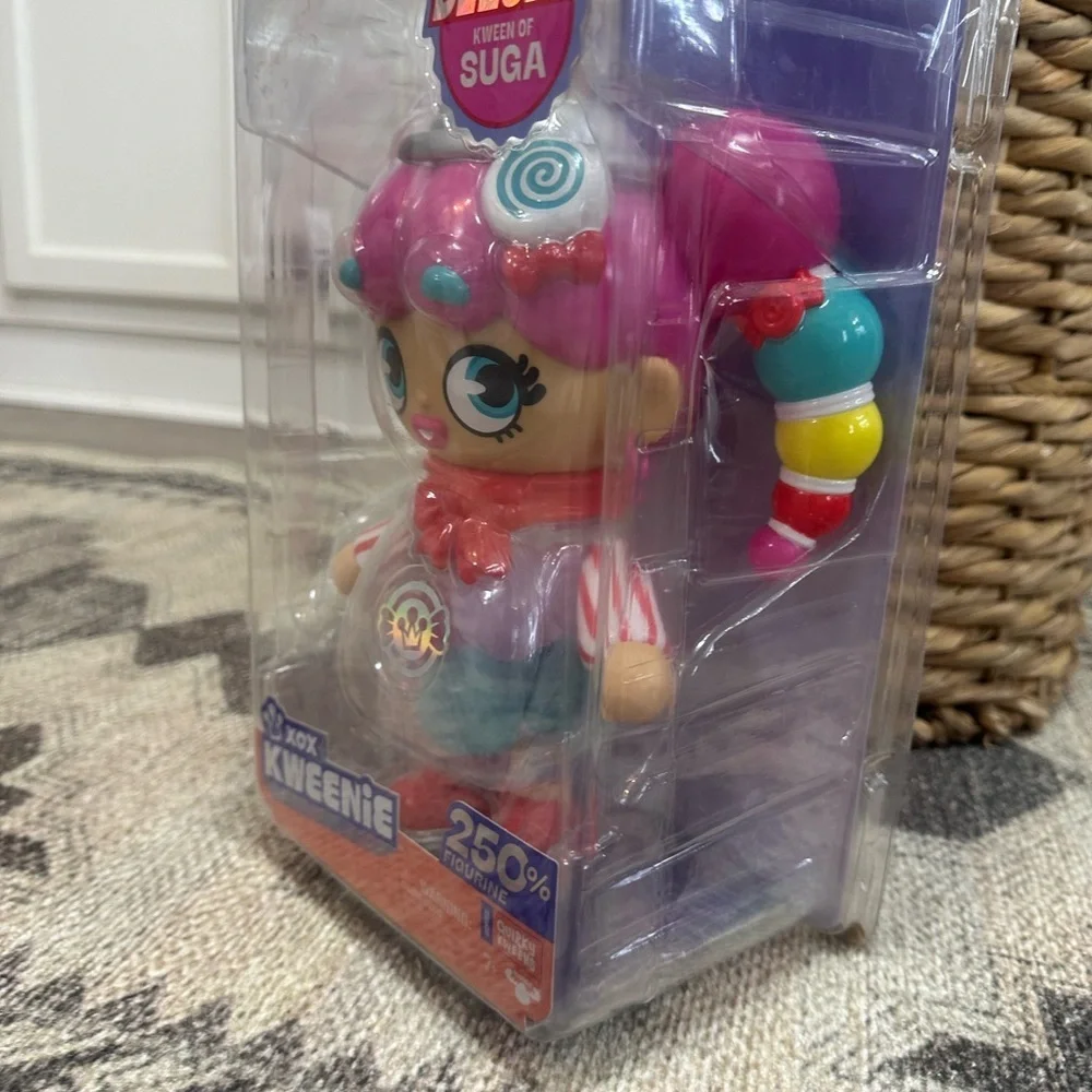 New XOX Kweenie Deluxe Kween of Suga 11